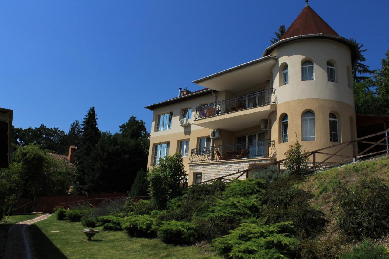 Villamerica Мисколк Екстериор снимка