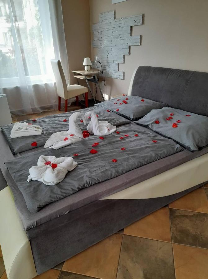 Villamerica Мисколк Екстериор снимка