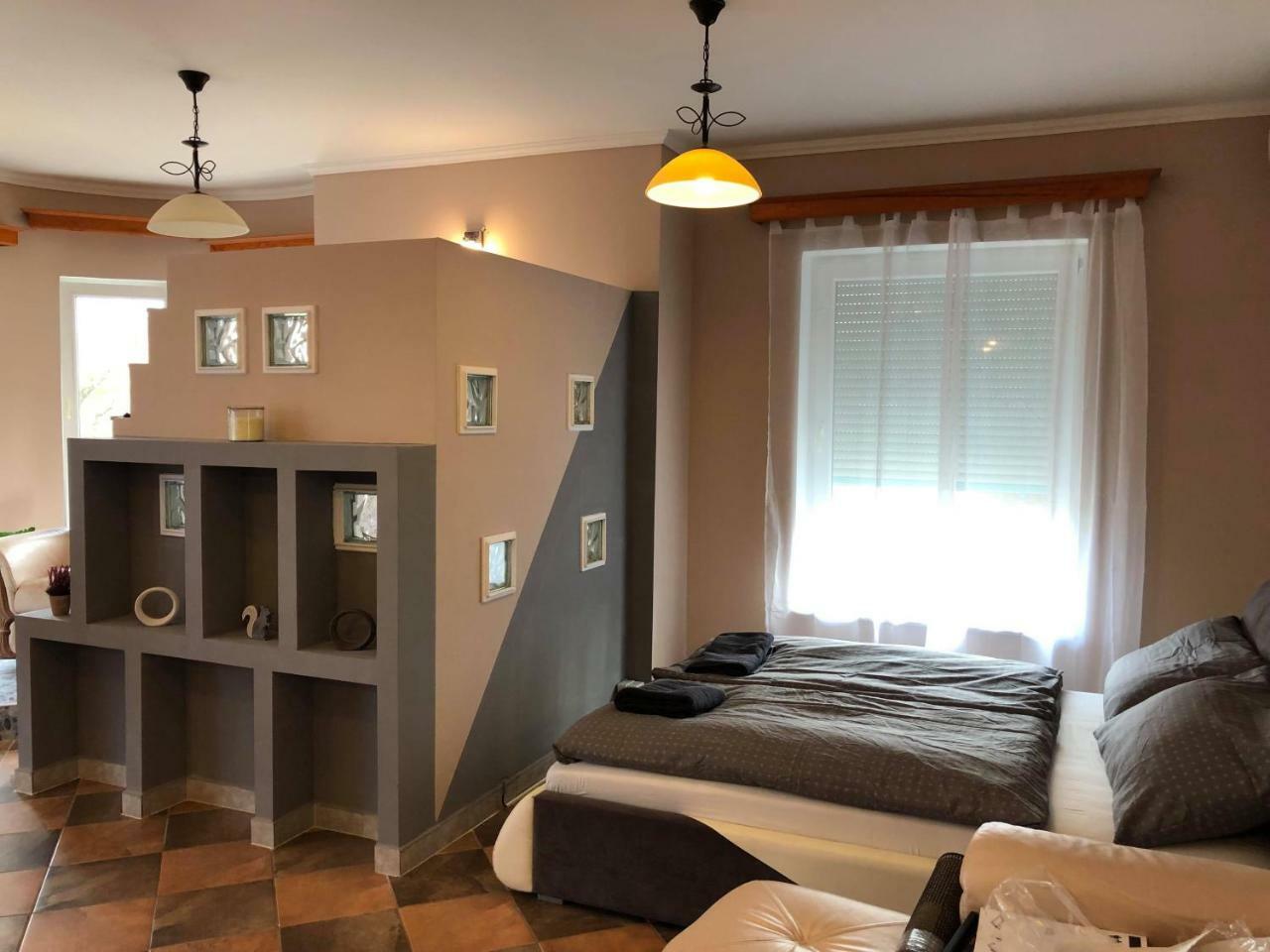 Villamerica Мисколк Екстериор снимка