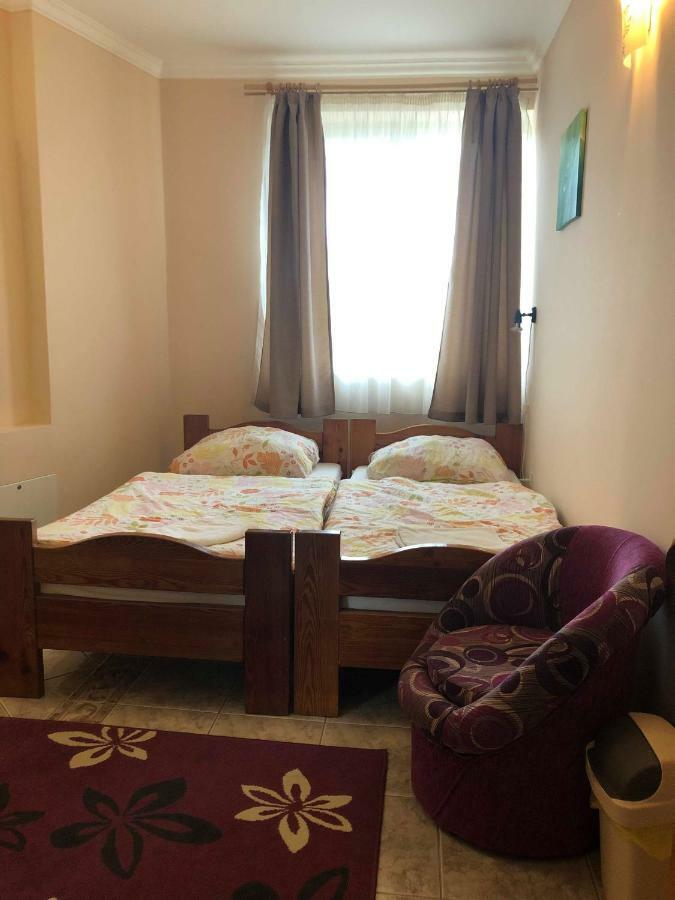 Villamerica Мисколк Екстериор снимка