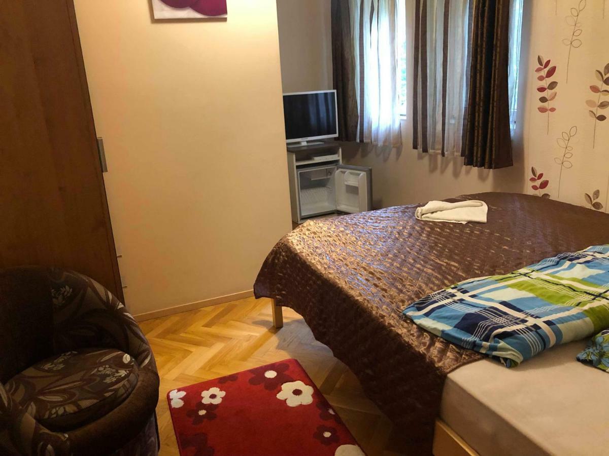 Villamerica Мисколк Екстериор снимка