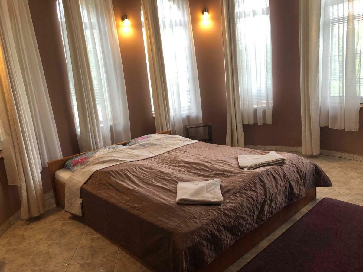Villamerica Мисколк Екстериор снимка