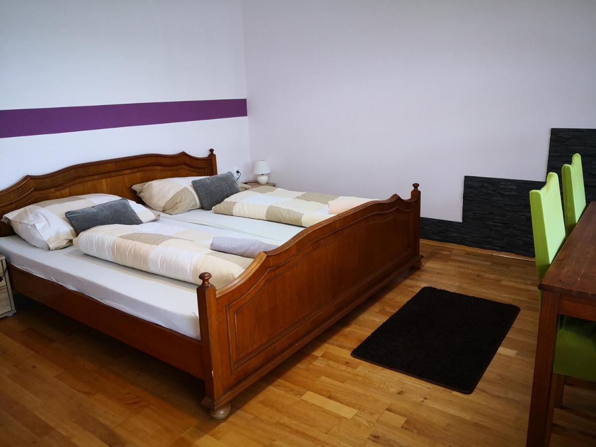 Villamerica Мисколк Екстериор снимка